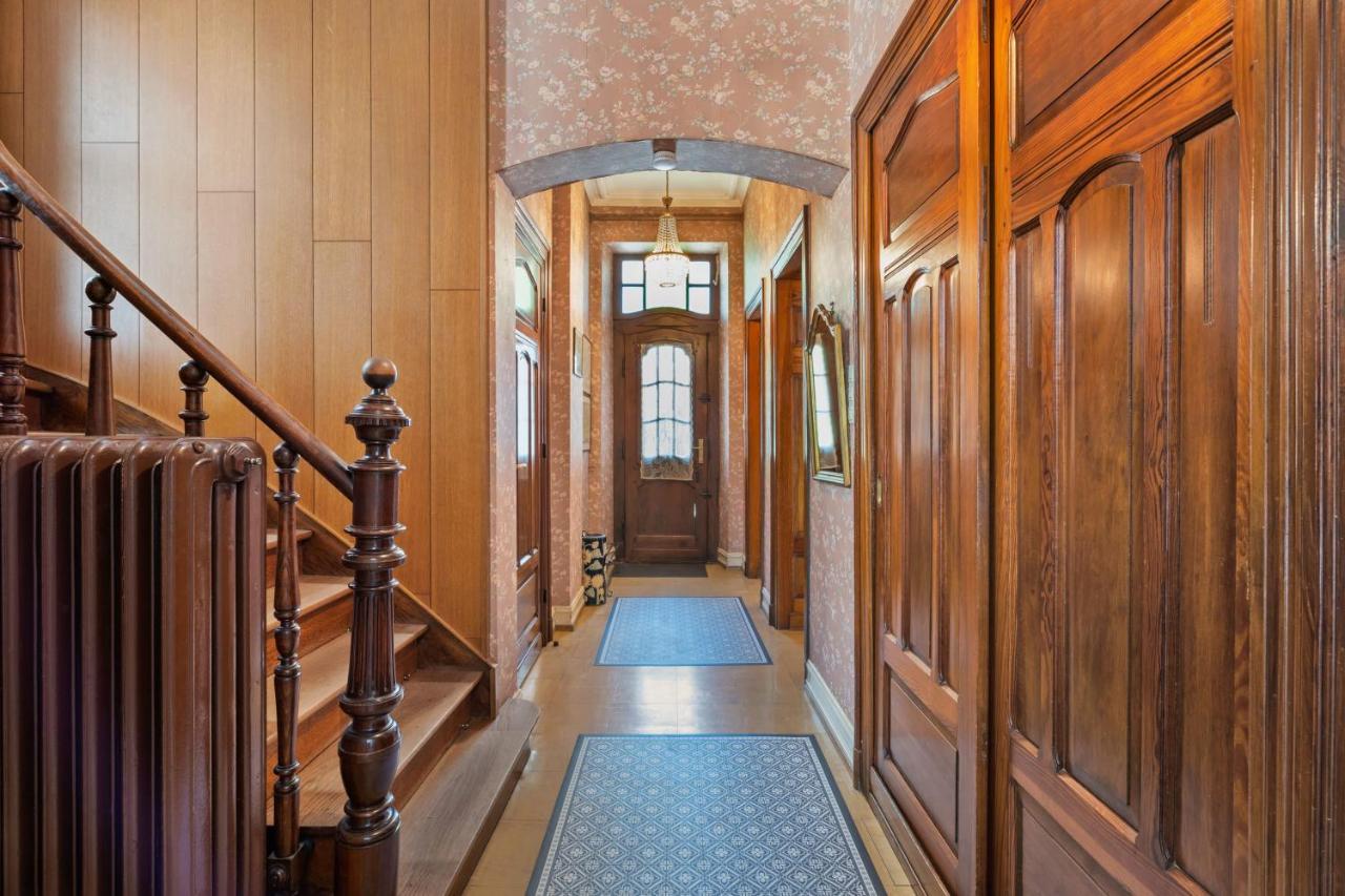 Baroque Style Townhome Pvt Garden Patio&pking Сasa de vacaciones *